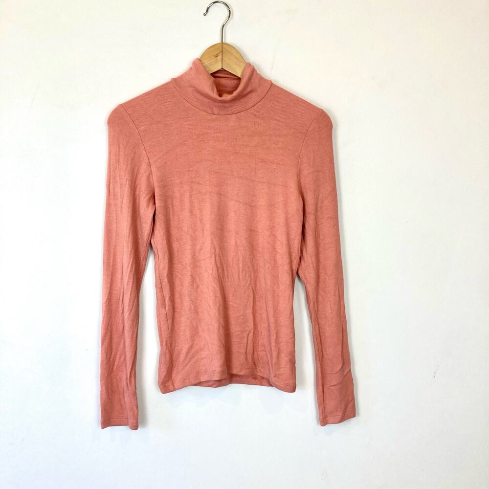 Wilfred Coral Pink Turtleneck Sweater